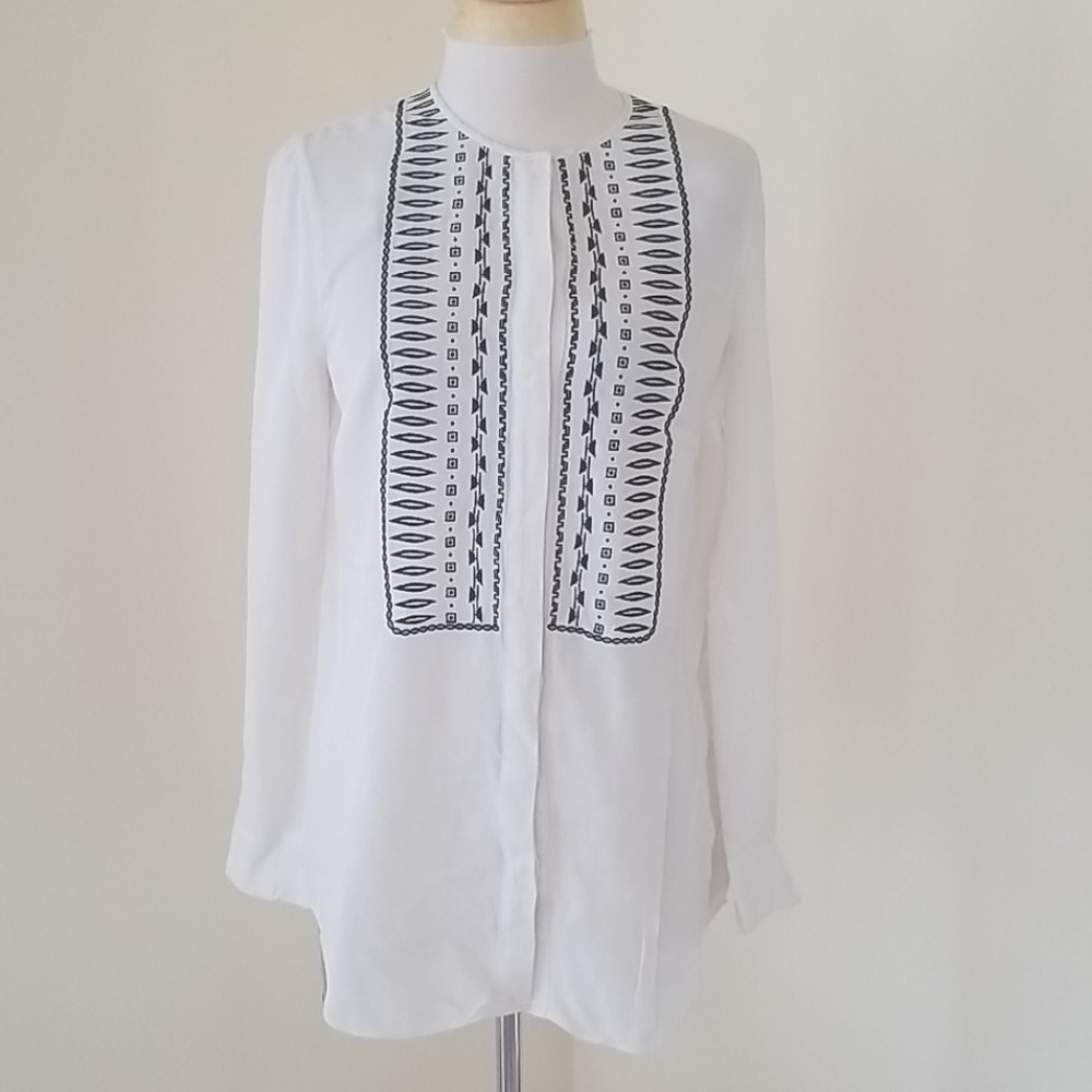 VERONICA BEARD Size 6 cream embroidered silk top